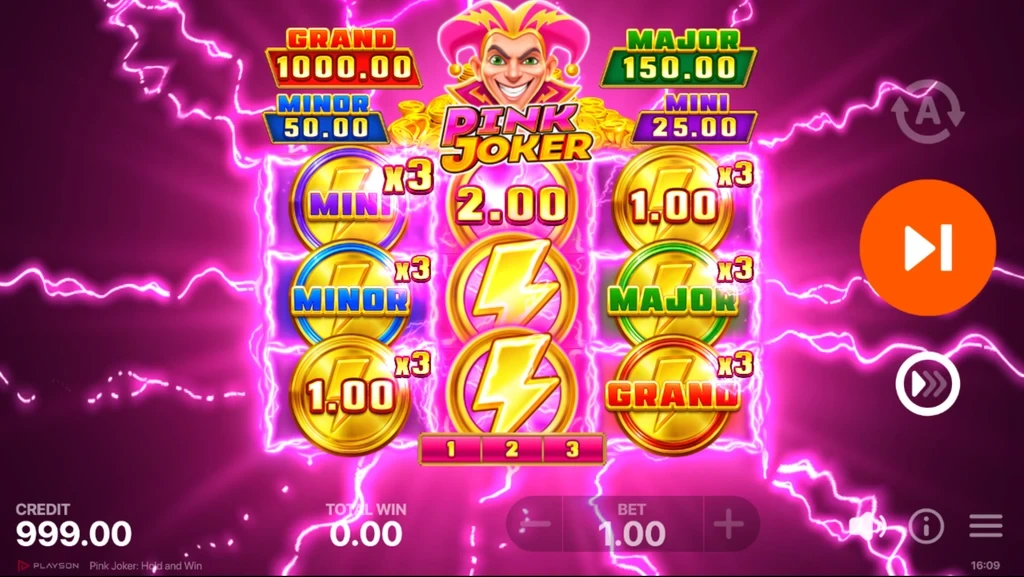 Захватывающий скриншот слота Pink Joker Hold and Win демонстрирует классическую сетку 3x3, наполненную яркими фруктовыми символами.
